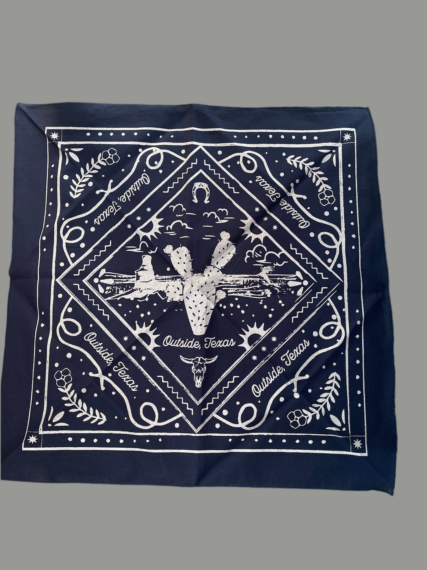 Palo Pera Bandana - Outside, Texas
